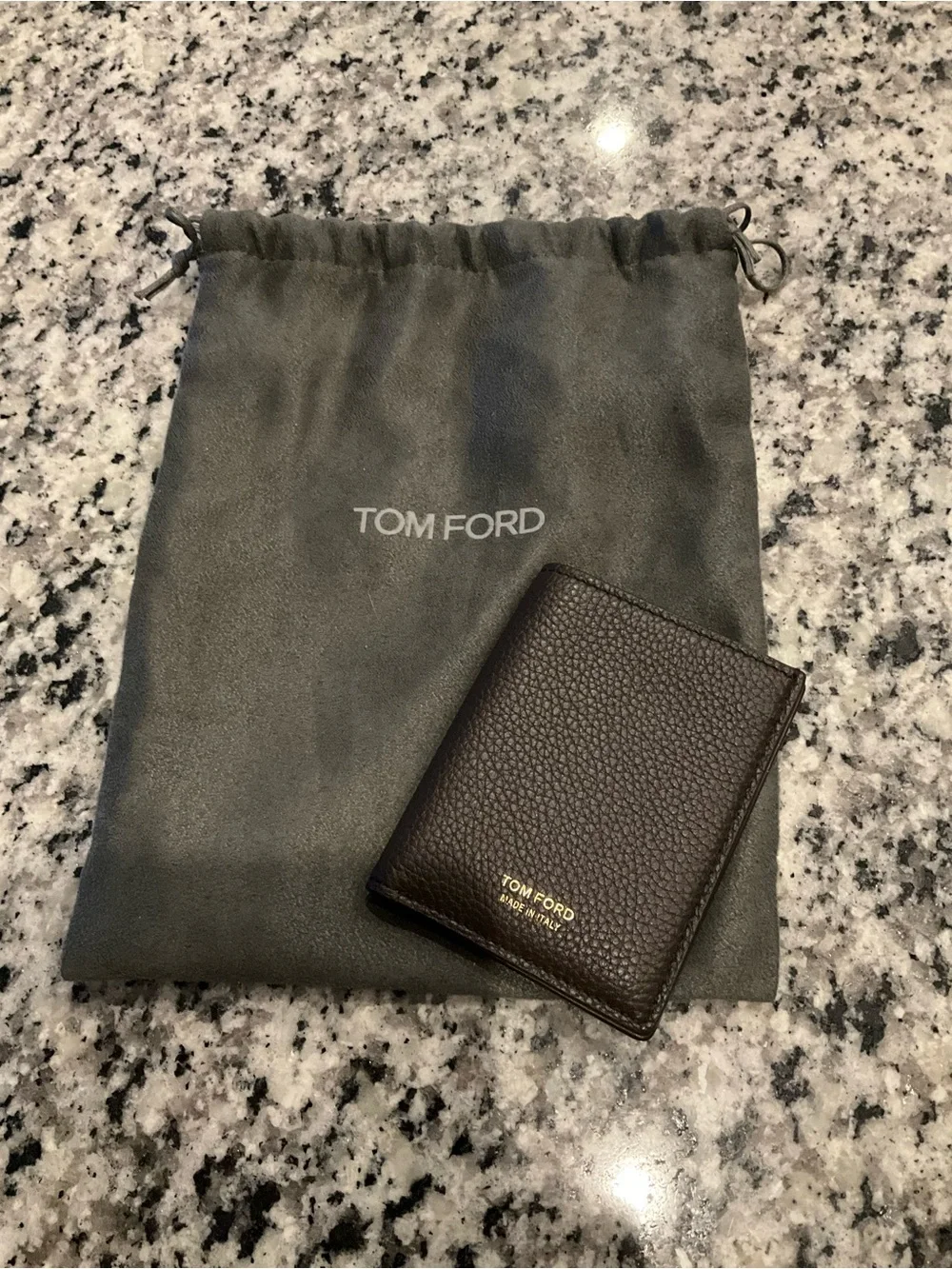 Tom Ford Dark Brown Leather Men's Card Wallet with Gold Logo. 100% authentic